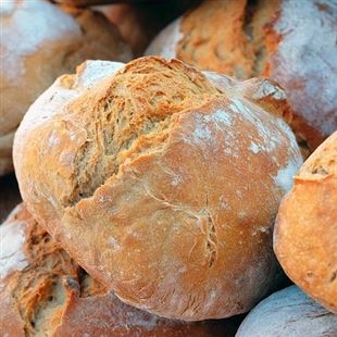 Caritas: due forni donano pane a 20 famiglie in difficoltà